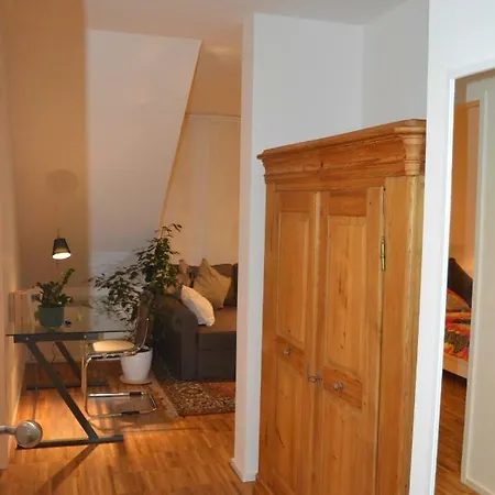 Apartment Ins Gelbe *